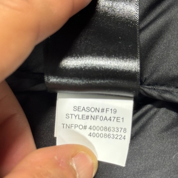 The North Face Women's 550 Down Puffer Vest Black Size Medium - Picture 14 of 16